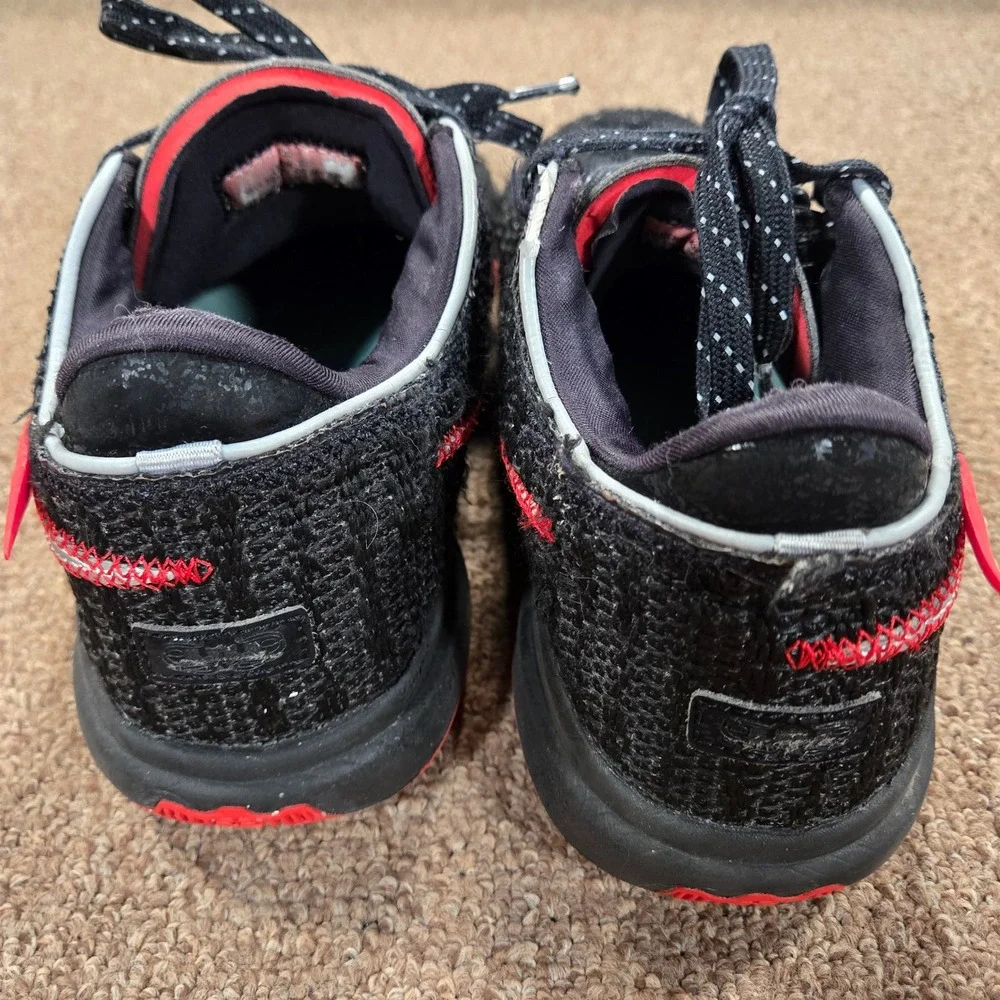 Nike LeBron 20 Basketball Shoes Mens Black Red Gold Knit Low‎ Top Sneakers